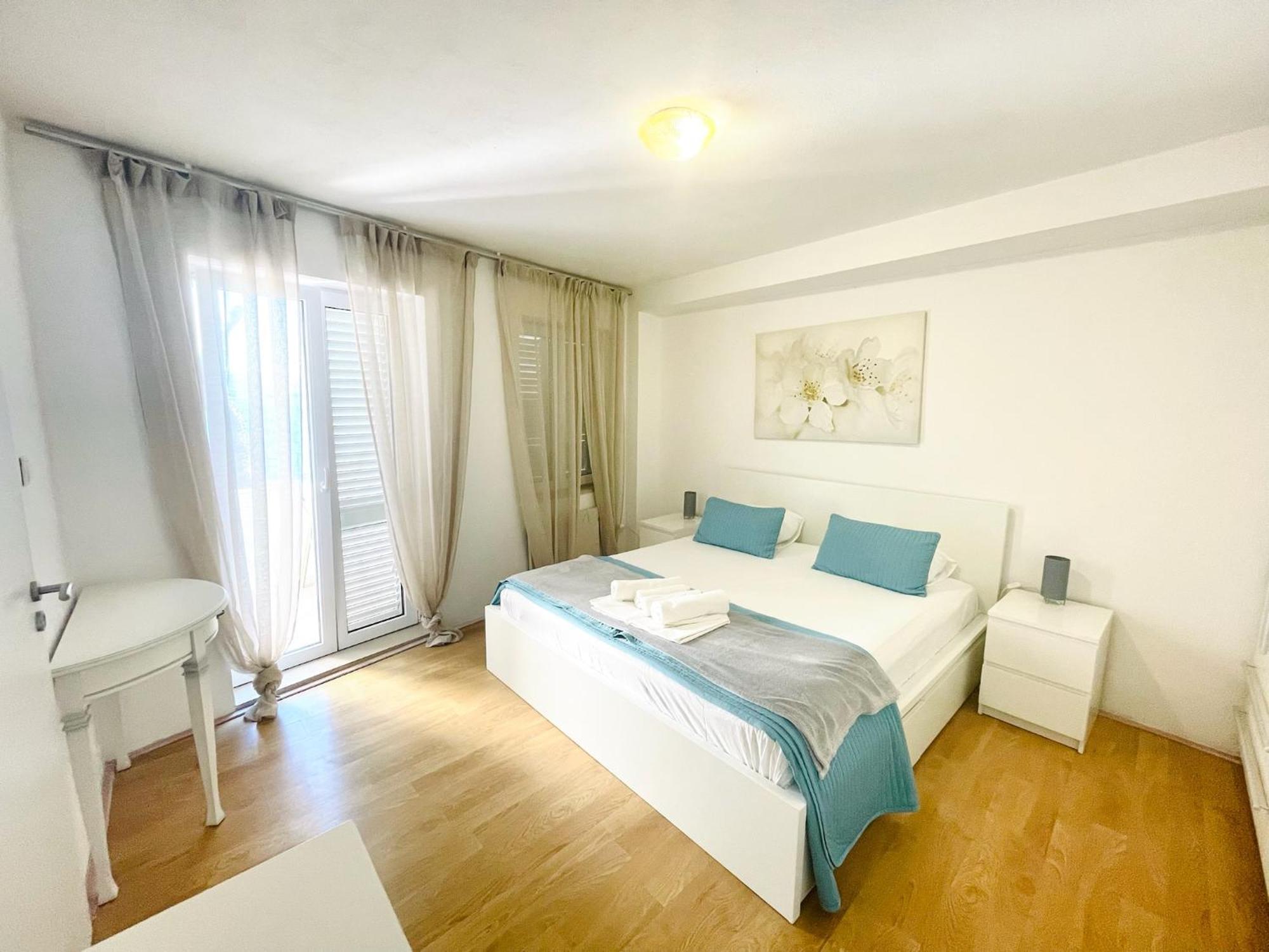 Отель Rondina House Корчула Экстерьер фото