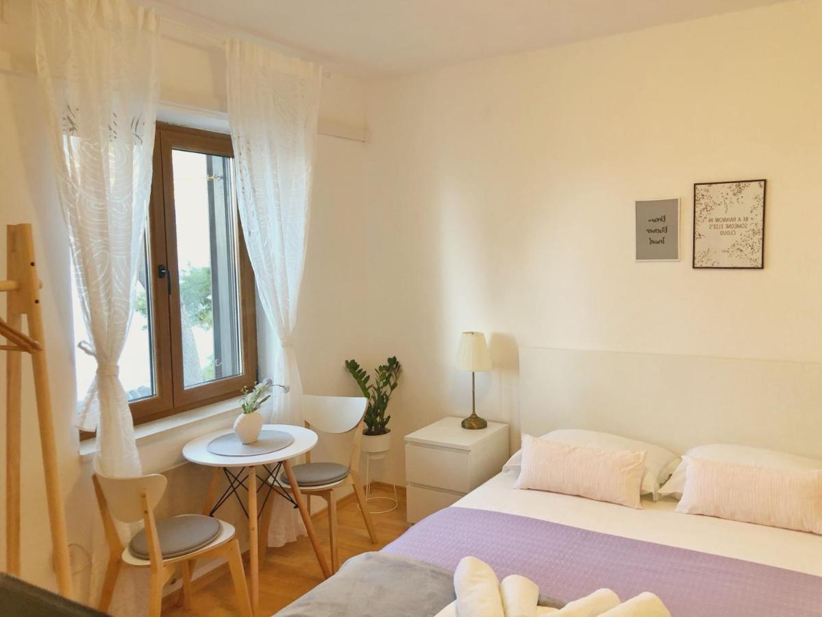 Отель Rondina House Корчула Экстерьер фото